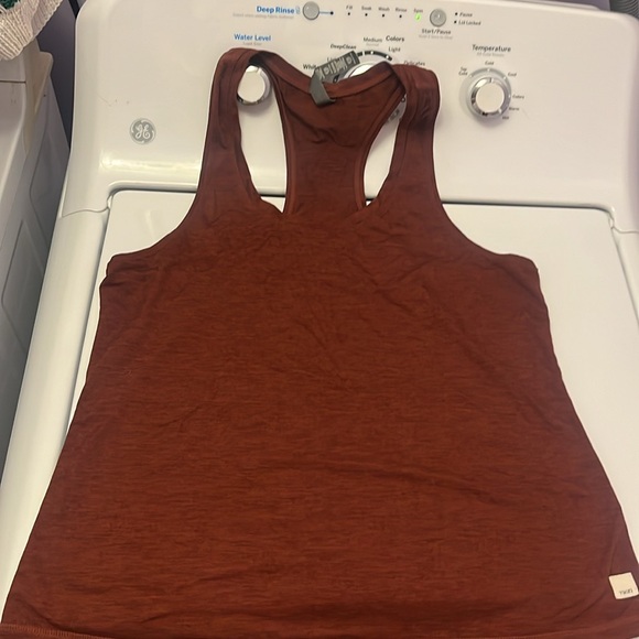 Vuori Tank Top XL - Picture 5 of 6
